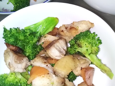 簡単☆鶏肉と野菜のクレイジーソルト炒め